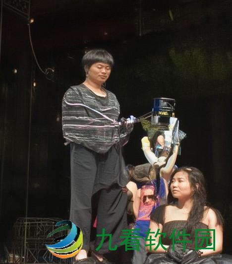 成色优良的Y31S标准版红蝎子 经典魅力与性能的完美结合